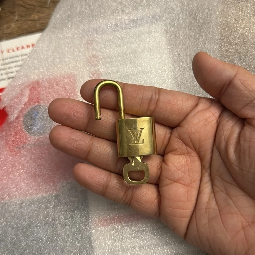 Louis vuitton brass lockset #300